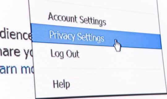 Politique de confidentialité : Facebook répond à vos questions