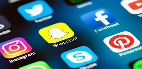 Reseaux Sociaux Snapchat Facebook Twitter Youtube Instagram Temps Statistiques 1